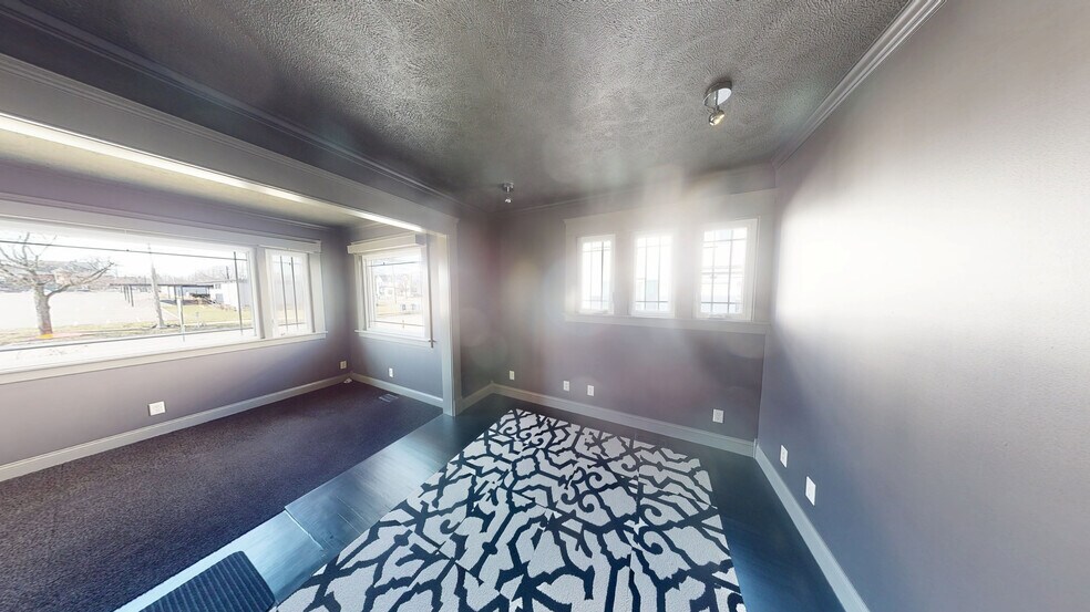 More Photos Of 611 S Capitol Ave, Lansing Office Residential For Lease