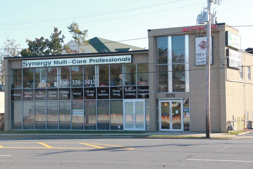 More Photos Of 1570 Old Country Rd, Westbury Office For Lease