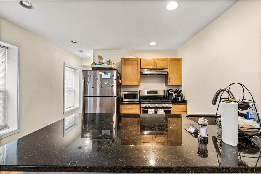 More Photos Of 17 Sycamore Ter, Somerville Apartments For Sale