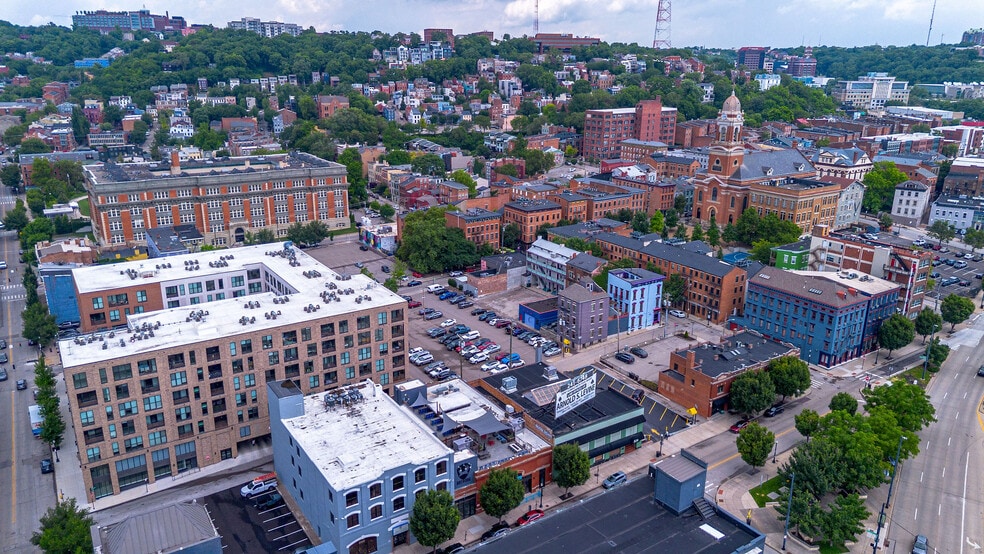 More Photos Of 316-320 Reading Rd, Cincinnati General Retail For Lease