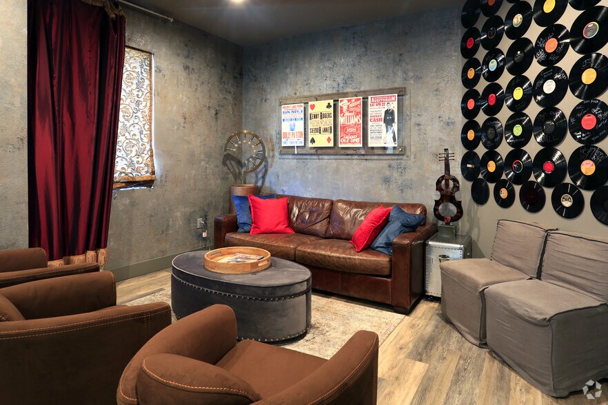 More Photos Of 75 Miranda Lambert Way, Lindale Unknown For Lease