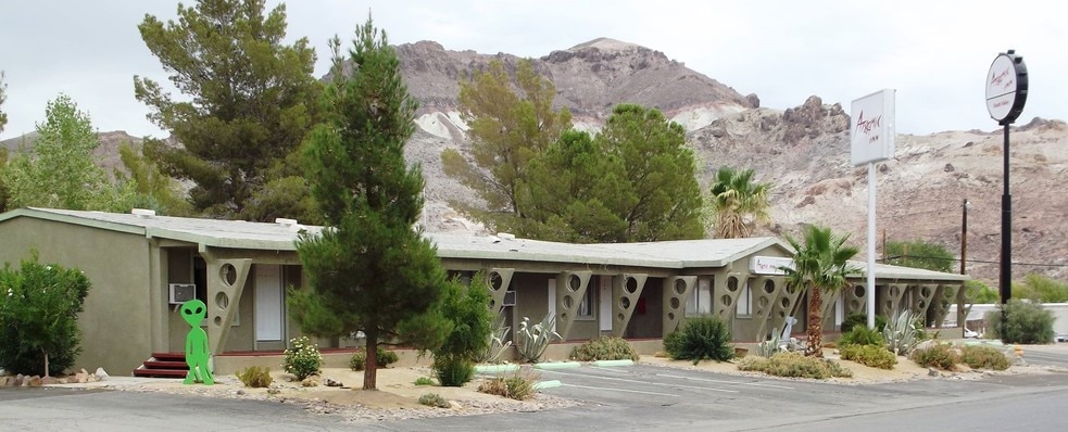 More Photos Of 350 S 1st St, Beatty Hotel For Sale