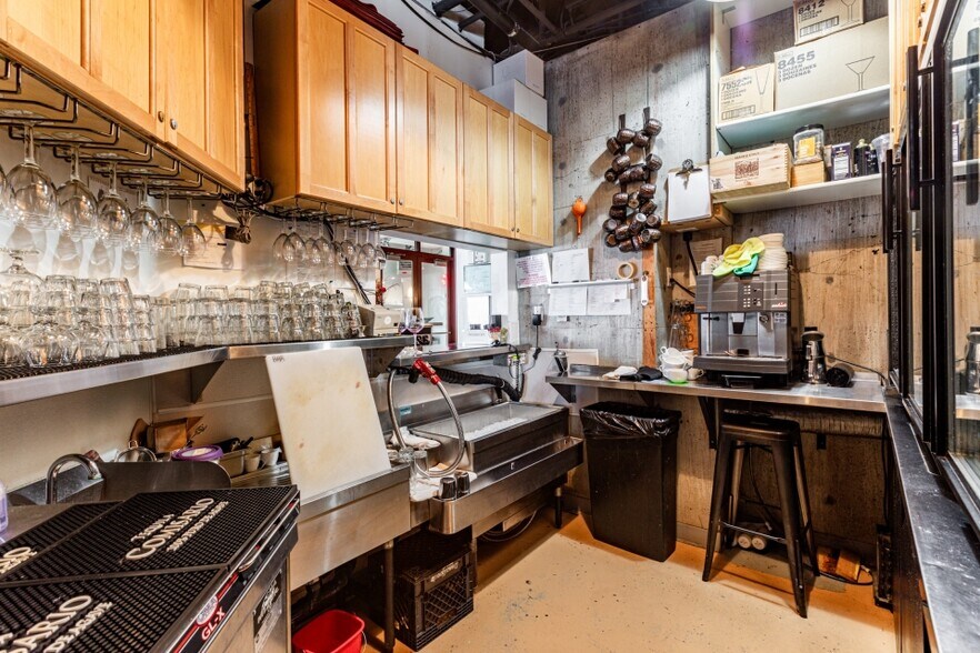 More Photos Of 890 Main St, Park City Apartments For Sale