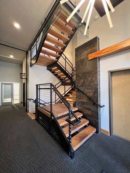 More Photos Of 204-206 E 4th St, Loveland Office For Lease