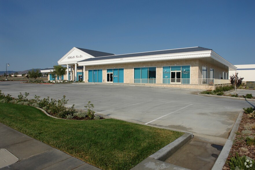 More Photos Of 42281 10th St W, Lancaster Office For Sale