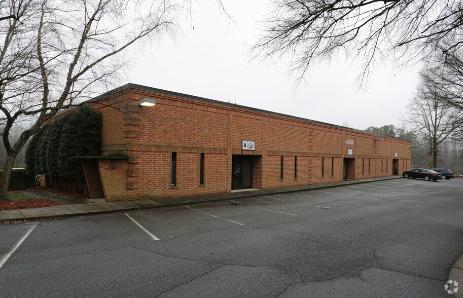 More Photos Of 6008 Old Pineville Rd, Charlotte Flex For Lease