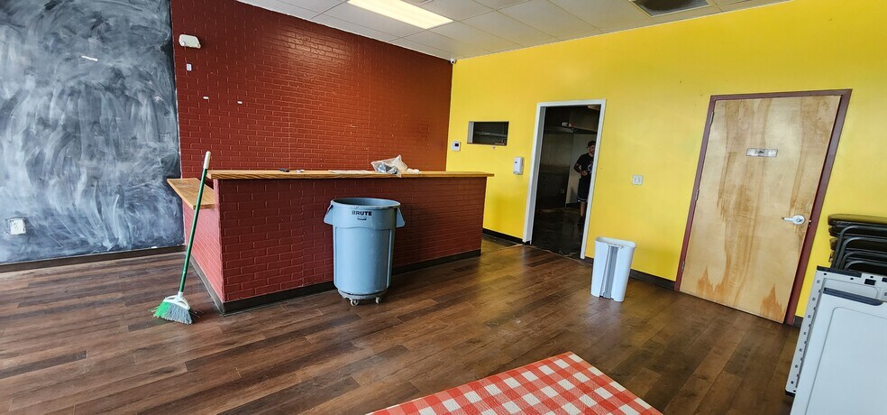 More Photos Of 2804 Quiet Plain Dr, San Antonio General Retail For Lease