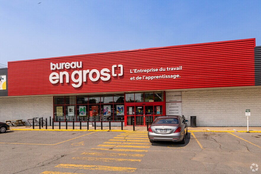 Primary Photo Of 4625-4679 Rue Jean-Talon E, Saint-leonard General Retail For Lease