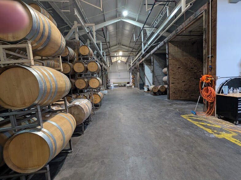 More Photos Of 6500 Brem Ln, Gilroy Manufacturing For Sale