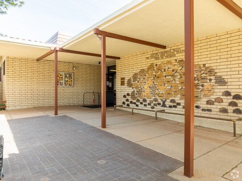 More Photos Of 11051 Old Santa Susana Pass Rd, Chatsworth Medical For Sale