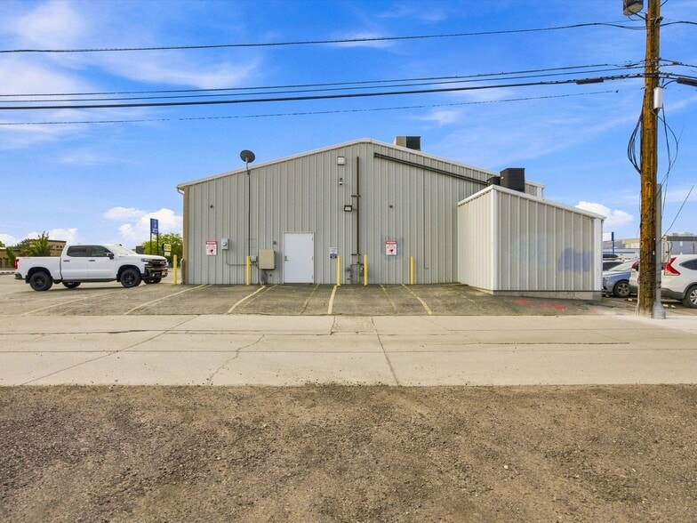 More Photos Of 810 North Ave, Grand Junction Freestanding For Sale