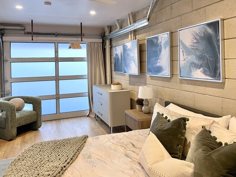 More Photos Of 2487 Kettner Blvd, San Diego Office For Sale