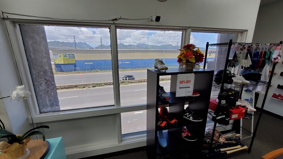 More Photos Of 2290 Alahao Pl, Honolulu Warehouse For Lease