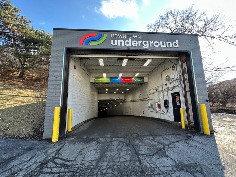More Photos Of 3101-3150 Mercier St, Kansas City Warehouse For Lease