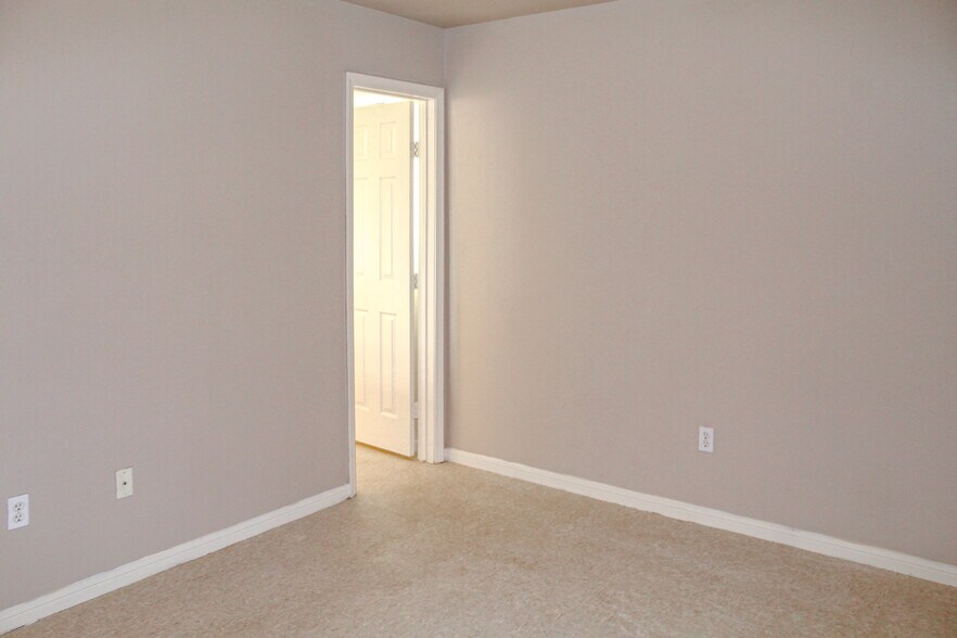 More Photos Of , Hammond Multifamily For Sale