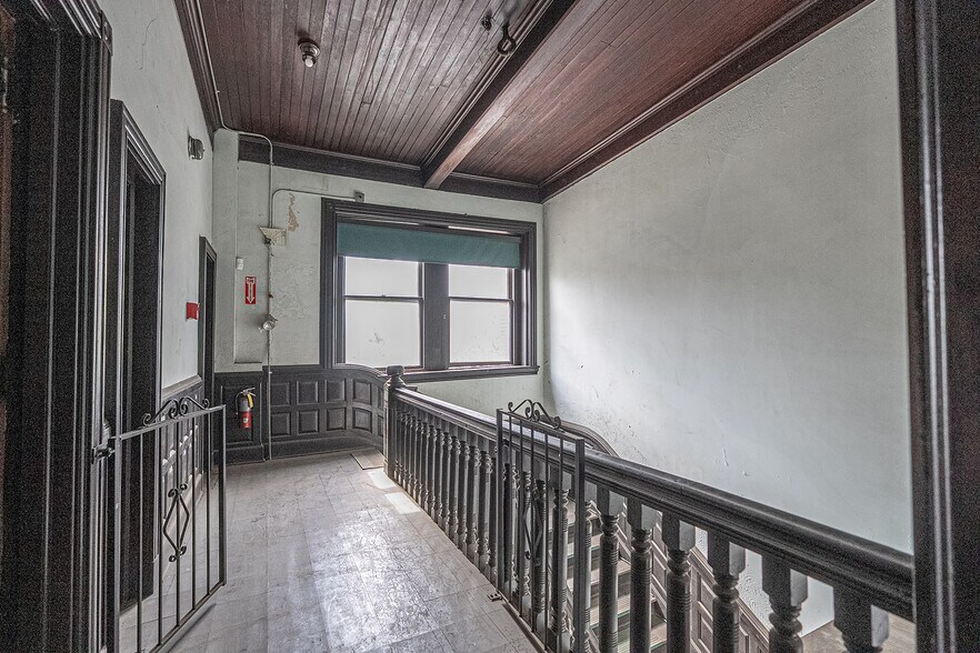 More Photos Of 100 E Bay St, Savannah Lodge Meeting Hall For Sale