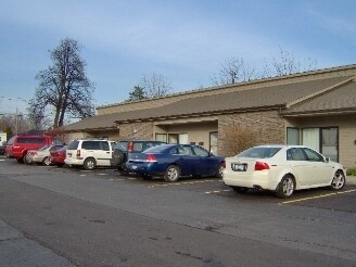 More Photos Of 121 Erie Canal Dr, Rochester Medical For Sale
