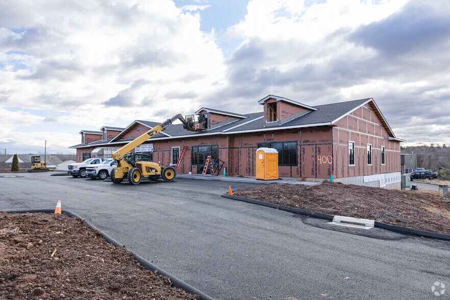 Primary Photo Of 400 Deming Rd, Berlin Flex For Lease