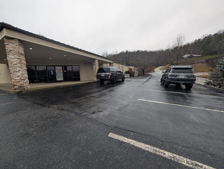 More Photos Of 57 Summit Dr, Corbin Medical For Lease