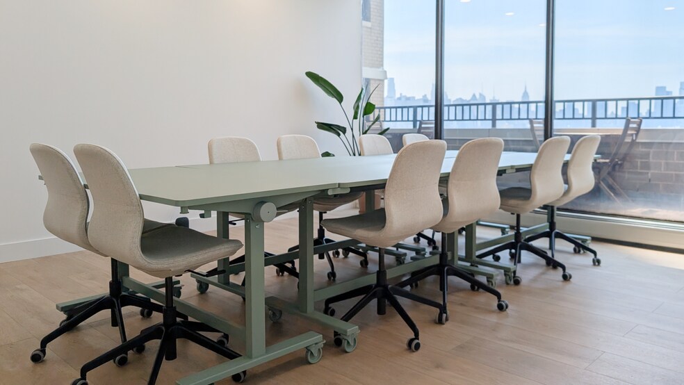 Primary Photo Of 7000 E Kennedy Blvd, Guttenberg Apartments For Sale