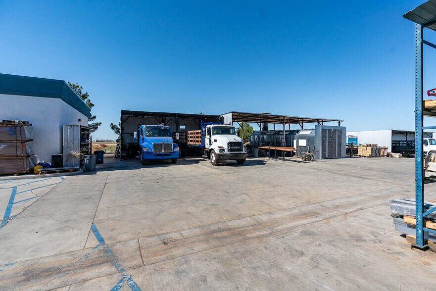 More Photos Of 39006 20th St E, Palmdale Auto Repair For Lease