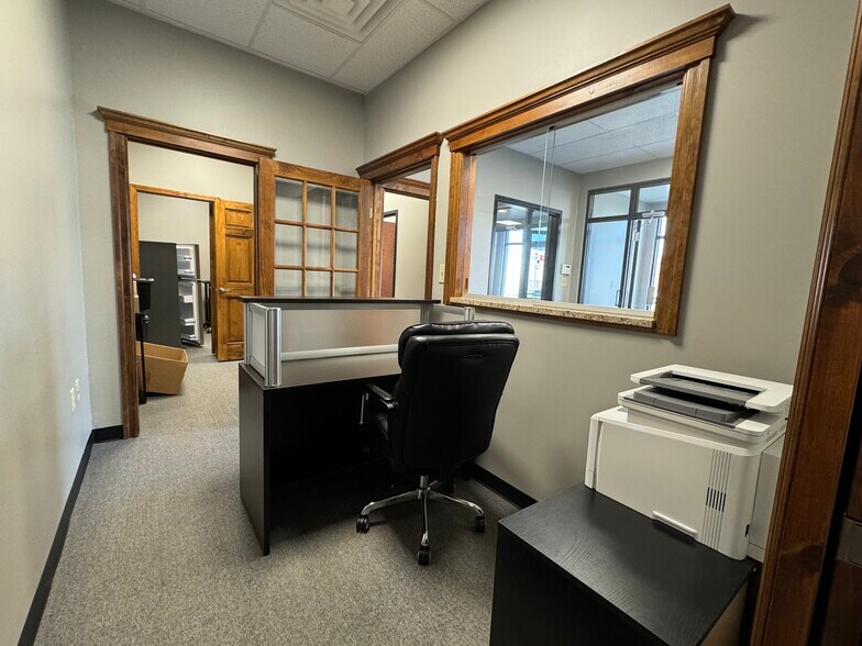 More Photos Of 6693 Transit Rd, Buffalo Freestanding For Lease