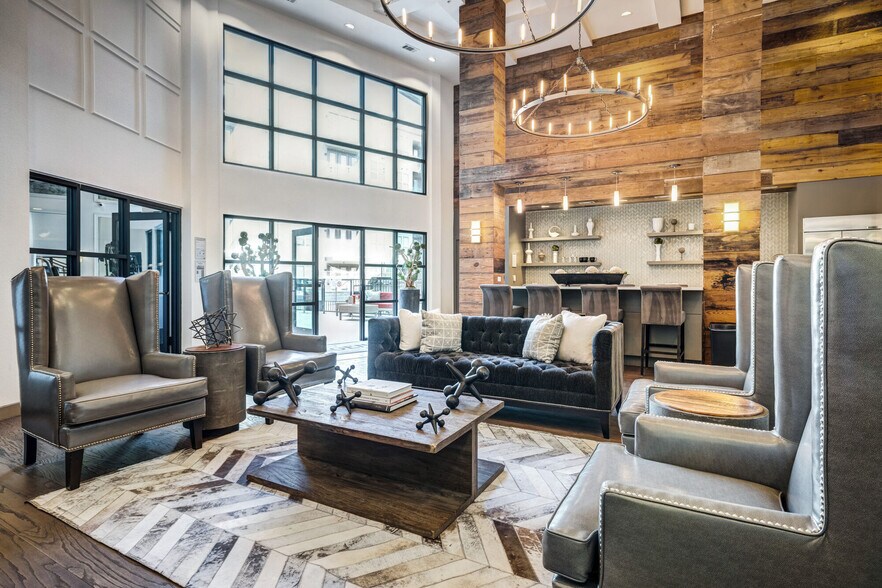 More Photos Of 403 E Koenig Ln, Austin Apartments For Lease