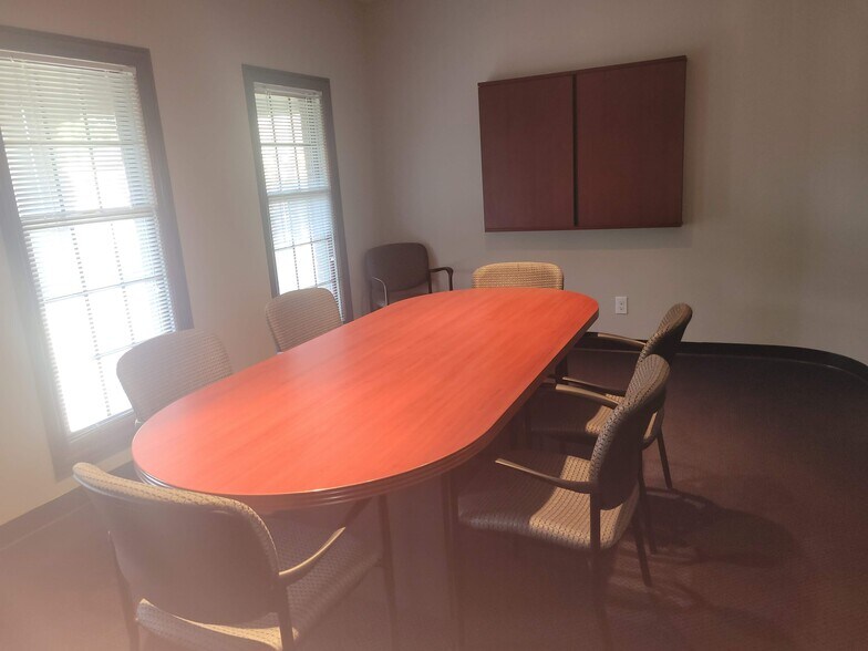 More Photos Of 116 County Line Rd W, Westerville Loft Creative Space For Lease