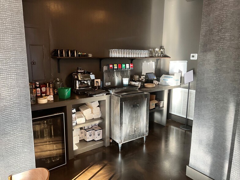 More Photos Of 1019 Jefferson St, Lynchburg Restaurant For Lease