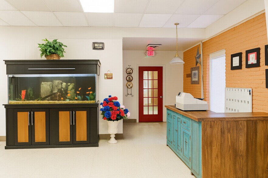 More Photos Of 500 S Velasco St, Angleton Restaurant For Sale