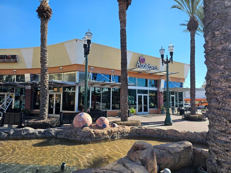 More Photos Of 15 E Main St, Alhambra Restaurant For Lease