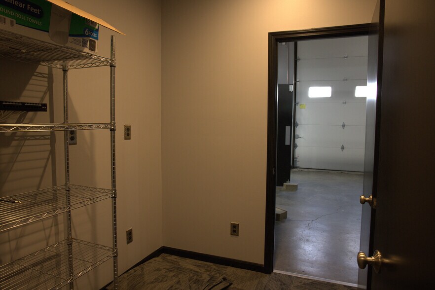 More Photos Of 101 W Shrader St, Liberty Manufacturing For Lease