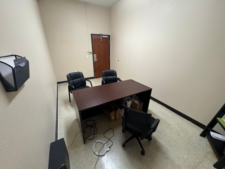 More Photos Of 2406 Monte Vista Ave, Turlock Unknown For Lease