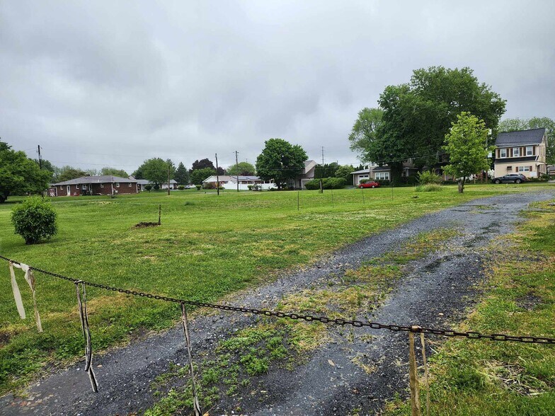 More Photos Of 1131 Trexlertown Rd, Trexlertown Light Distribution For Lease