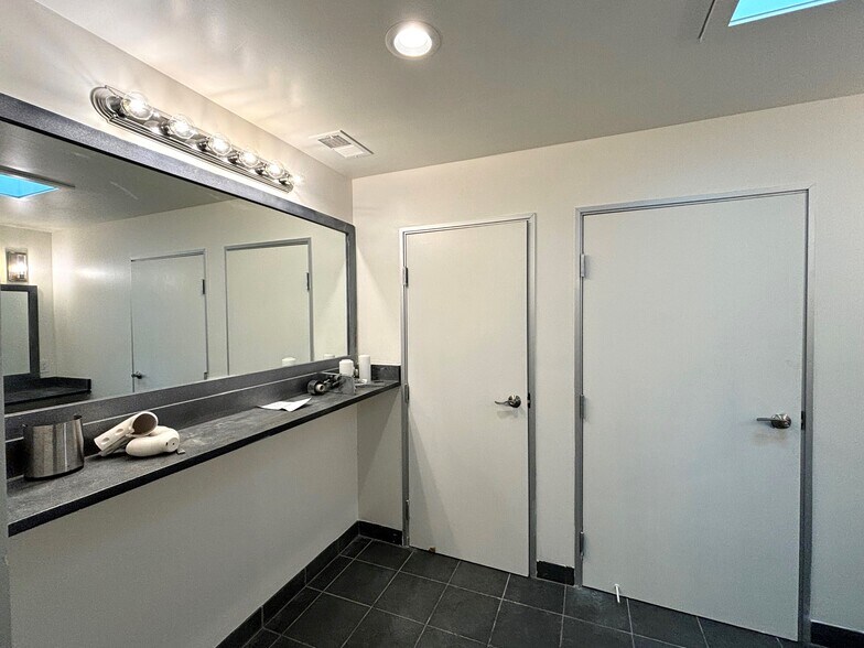 More Photos Of 1114 Brace Ave, San Jose Medical For Lease