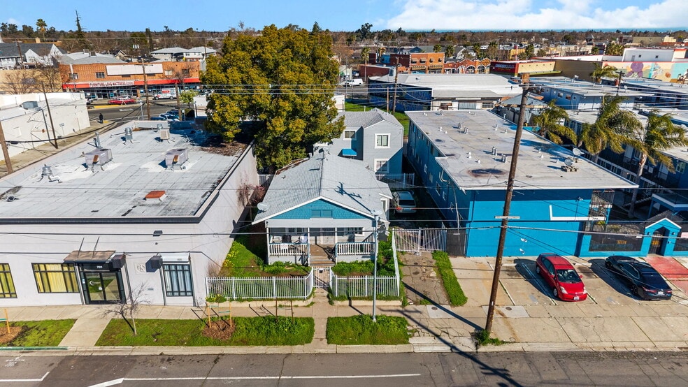 Primary Photo Of 715 Dixieanne Ave, Sacramento Apartments For Sale