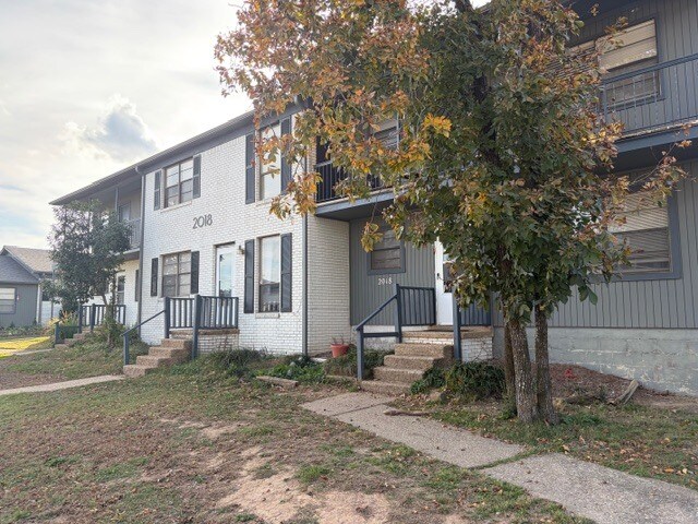 More Photos Of 2018 Sanford Dr, Little Rock Apartments For Sale