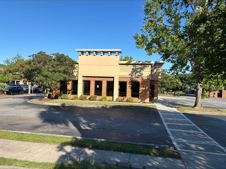 More Photos Of 935 Chuck Dawley Blvd, Mount Pleasant Fast Food For Lease