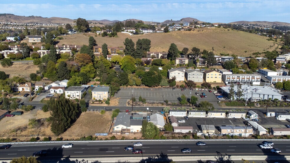 More Photos Of 541-553 Admiral Callaghan Ln, Vallejo Apartments For Sale