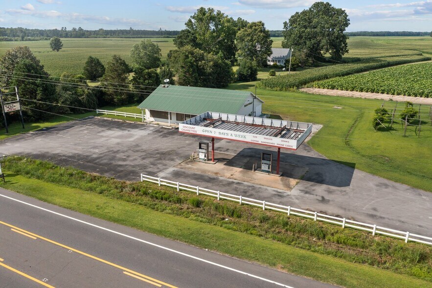 More Photos Of 3560 NC Hwy 43 Hwy N, Vanceboro Convenience Store For Sale