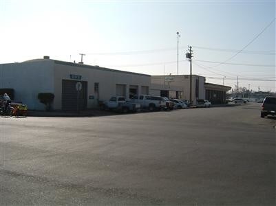 More Photos Of 1401-1411 25th St, Bakersfield Auto Repair For Sale