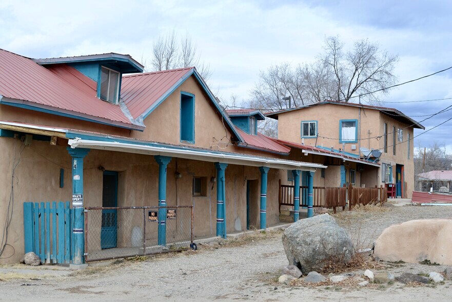 More Photos Of 62-64 St Francis Plaza, Ranchos De Taos Apartments For Sale