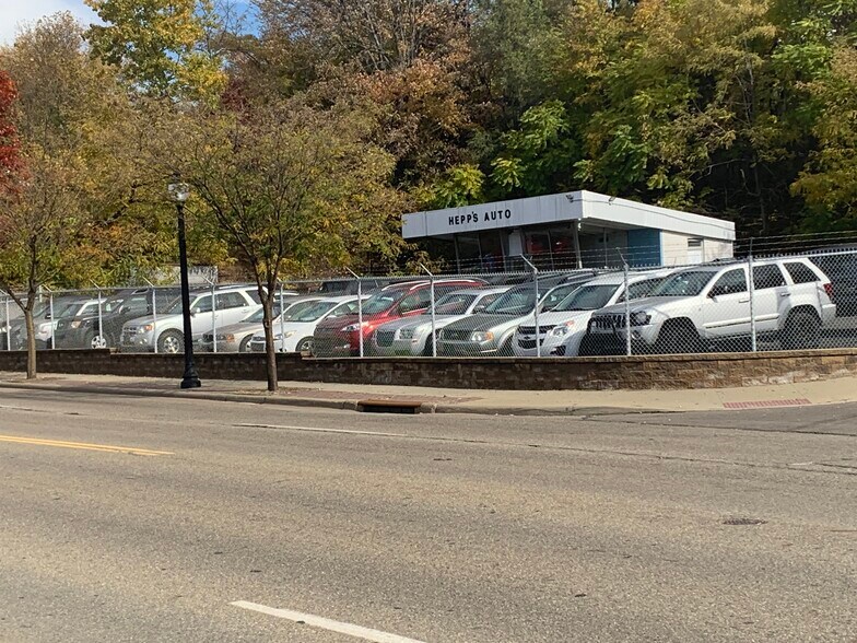 More Photos Of 1895 S Main St, Akron General Retail For Sale