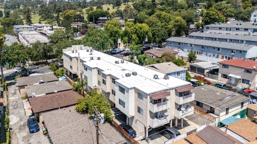 More Photos Of 3350 Drew St, Los Angeles Apartments For Sale