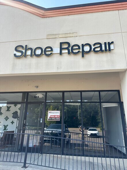 More Photos Of 7041 Highway 64, Memphis Unknown For Lease