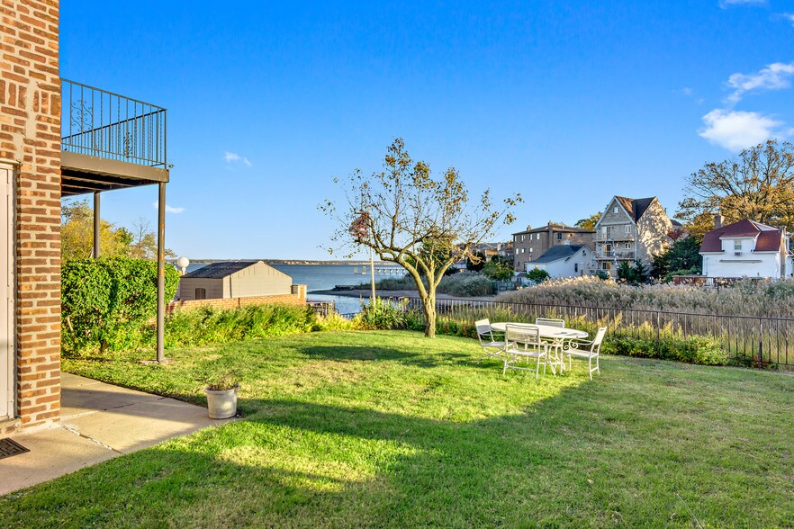 More Photos Of 3274 Griswold Ave, Bronx Apartments For Sale