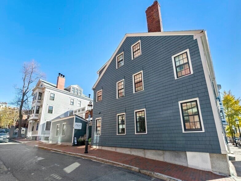 More Photos Of 1 Church Ct, Charlestown Office For Sale