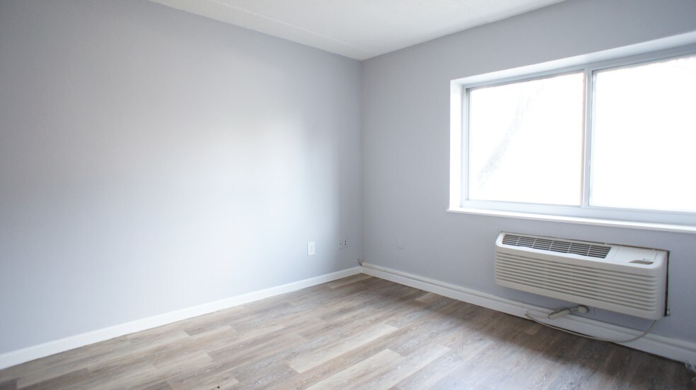More Photos Of 9 Mott Ave, Norwalk Office For Lease