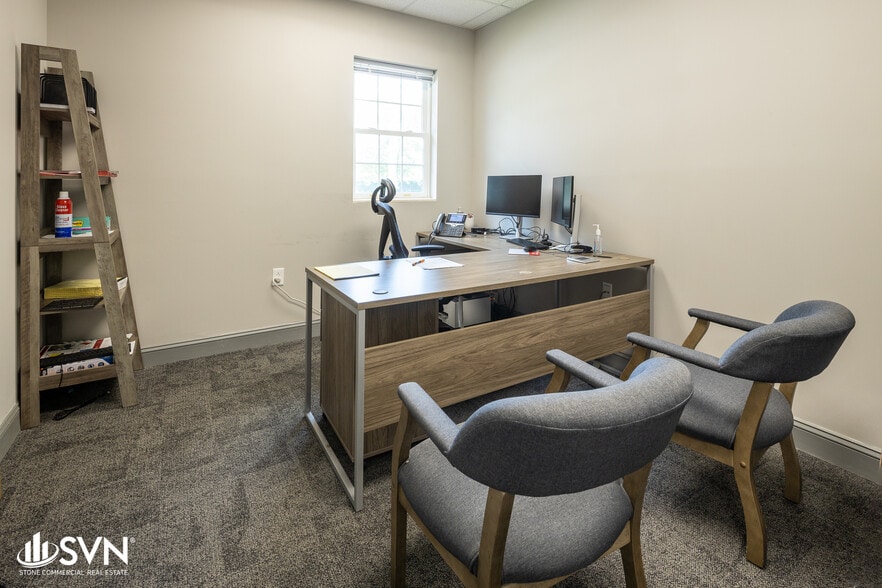 More Photos Of 1708 Jaggie Fox Way, Lexington Office For Sale