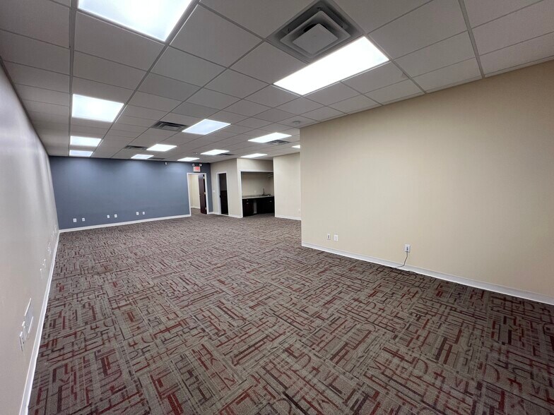 More Photos Of 4230-4236 Merrick Rd, Massapequa Storefront Retail Residential For Lease